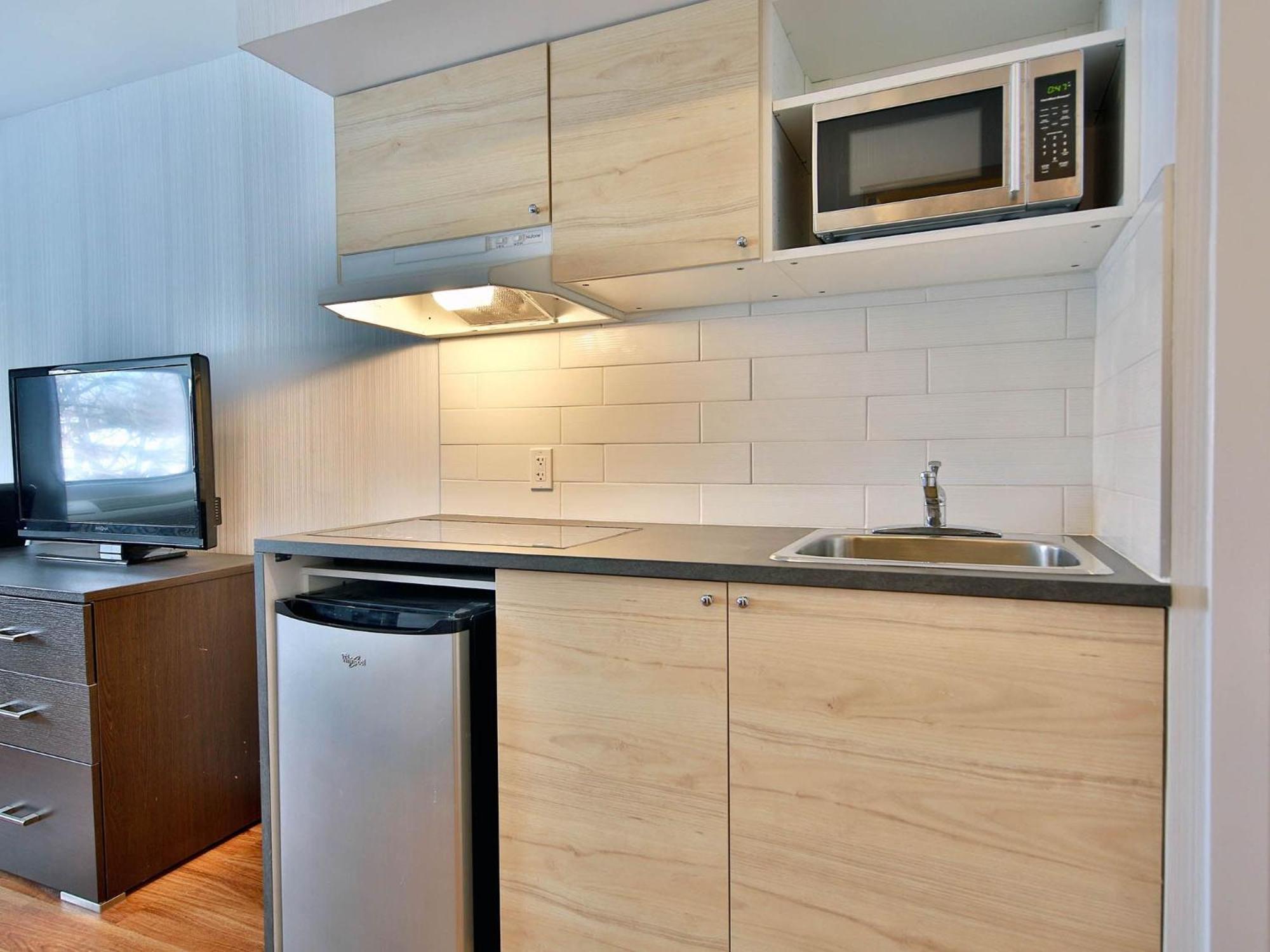 Hotel Newstar מונטריאול מראה חיצוני תמונה